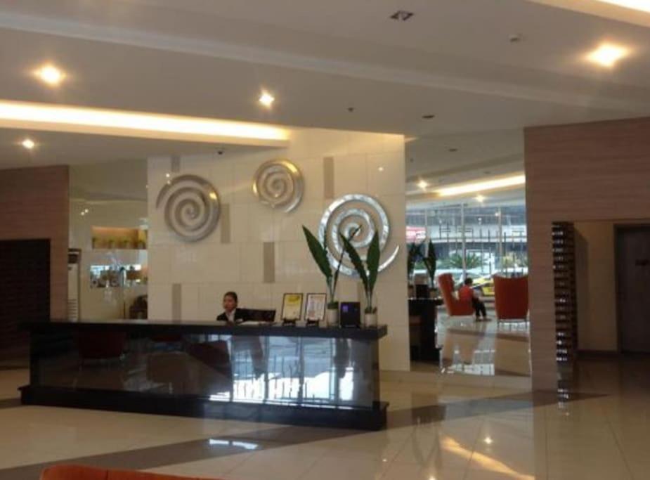 Cozy Studio Unit At Sun Residences Quezon City Exterior photo